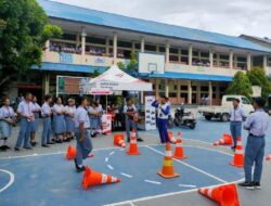 Astra Motor edukasi keselamatan berkendara pada tingkat SMA di Papua