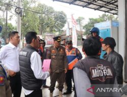 Petugas gabungan tangkap puluhan preman dan juru parkir liar