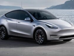 Tesla segarkan Model Y dengan daya jelajah 320 mil