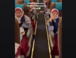 Viral! Siswa SD asal Salatiga Sewa Pesawat Garuda untuk Study Tour, Netizen Kepo Biaya per Orangnya