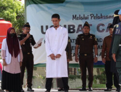 Polisi yang langgar khalwat di Aceh batal jalani hukum cambuk