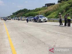 Empat tewas dalam kecelakaan truk dan Pajero di tol Semarang-Batang