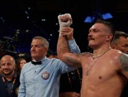 Jadi Kontroversi, Oleksandr Usyk Akhirnya Lepas Sabuk Juara IBF