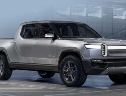 Rivian segarkan R1S dan R1T dengan berbagai perangkat modern