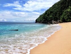 5 Pantai Pasir Putih Terindah di Papua, Surga Tersembunyi Ujung Timur Indonesia