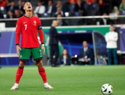 Tangis Ronaldo Pecah usai Tendangan Penaltinya Gagal, Langsung Minta Maaf ke Suporter