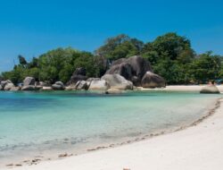 5 Pantai Pasir Putih Terindah di Bangka Belitung, Nomor 3 Lokasi Syuting Film Laskar Pelangi