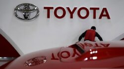 Mobil konsep Toyota bZ7 ditampilkan di China